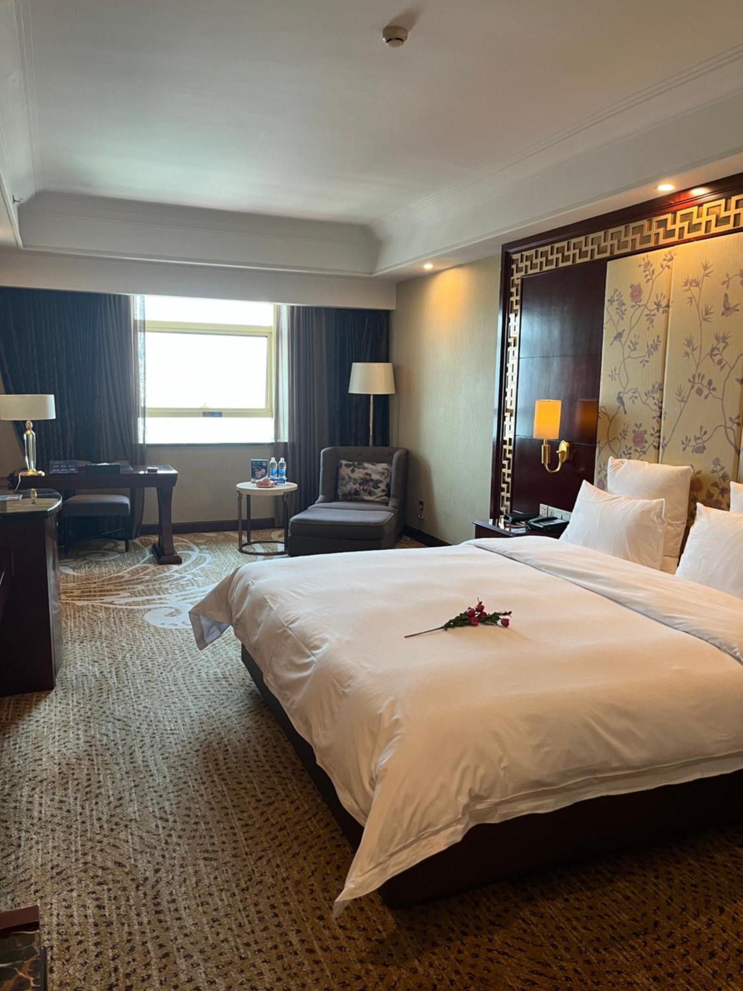 Days Hotel & Suites China Town---Five Minutes To Reach Changsha Station, The Metro Line 2 & Line 6 Are Nearby,Free Gym & Laundromat,Chinese And Western Buffet Breakfast Is Offered On The 31St Floor Exterior photo