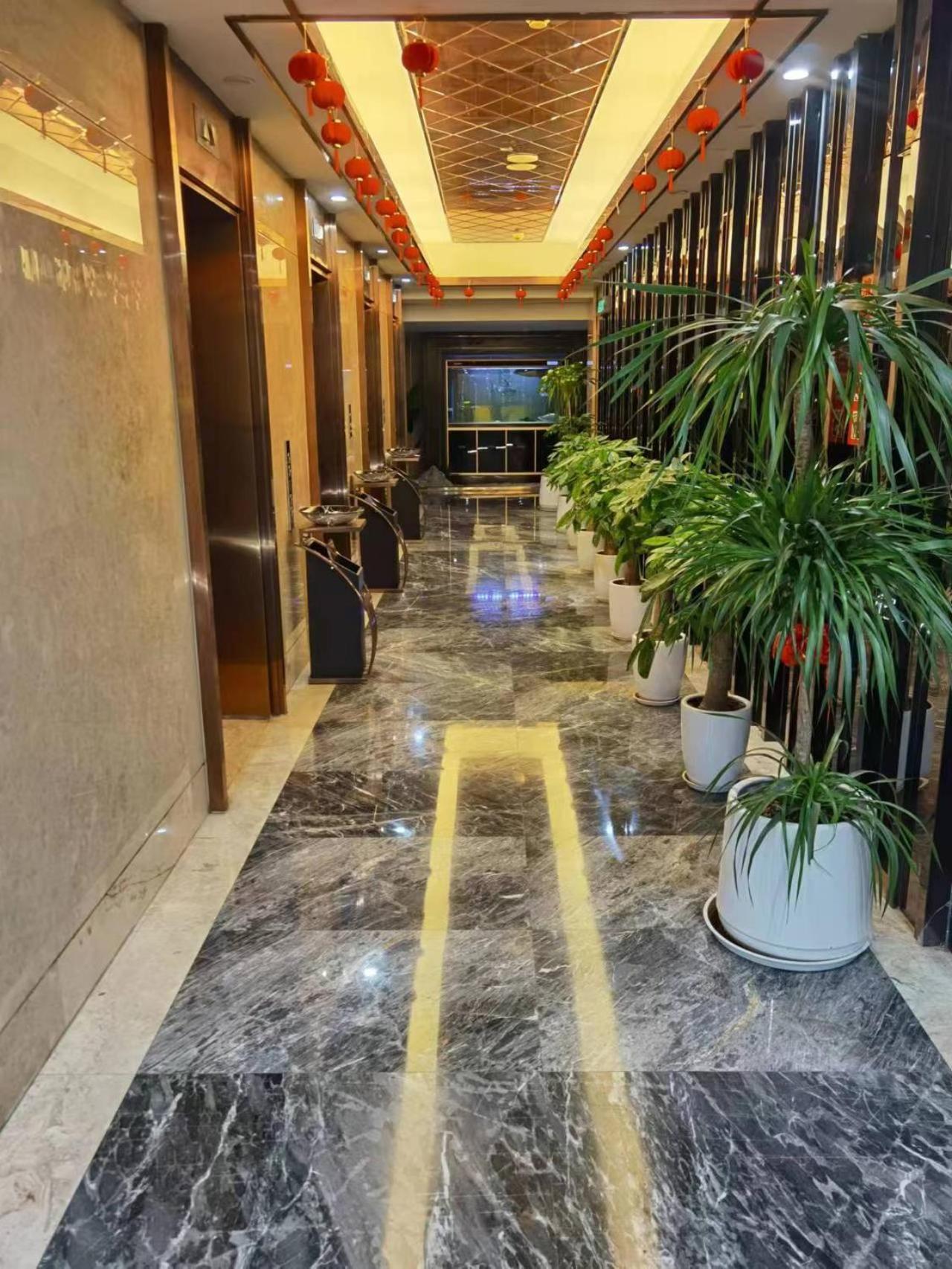 Days Hotel & Suites China Town---Five Minutes To Reach Changsha Station, The Metro Line 2 & Line 6 Are Nearby,Free Gym & Laundromat,Chinese And Western Buffet Breakfast Is Offered On The 31St Floor Exterior photo