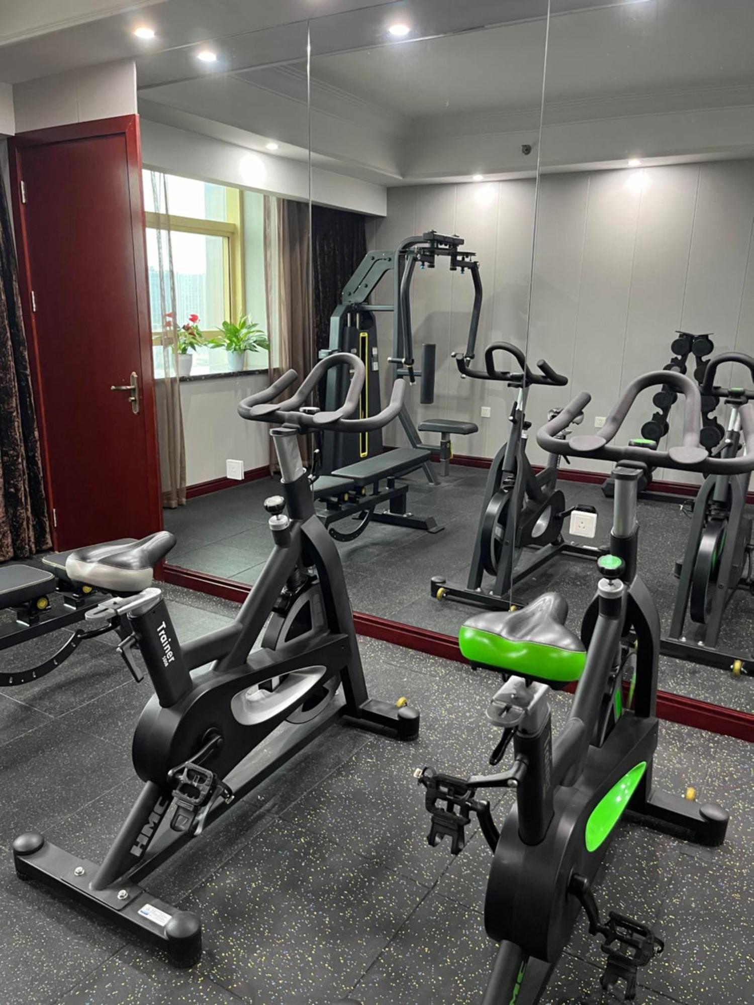 Days Hotel & Suites China Town---Five Minutes To Reach Changsha Station, The Metro Line 2 & Line 6 Are Nearby,Free Gym & Laundromat,Chinese And Western Buffet Breakfast Is Offered On The 31St Floor Exterior photo